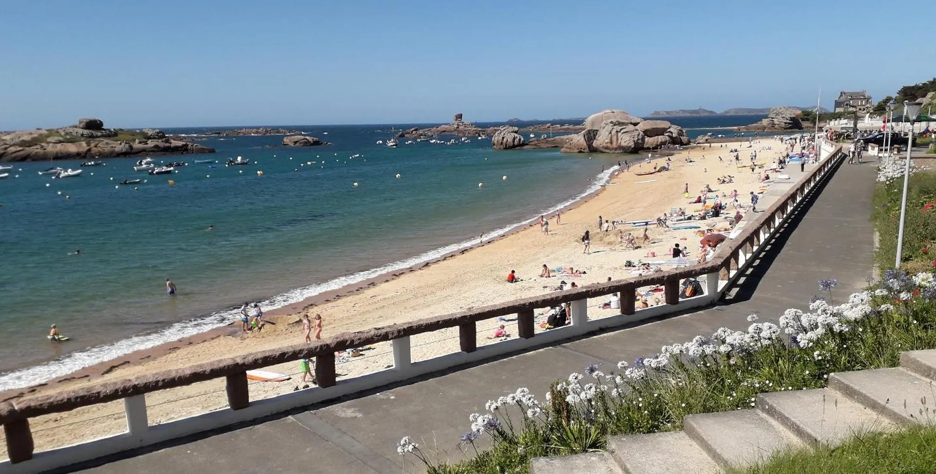 Appartement Au Coeur De La Cote De Granit Rose. Trégastel Lejlighed